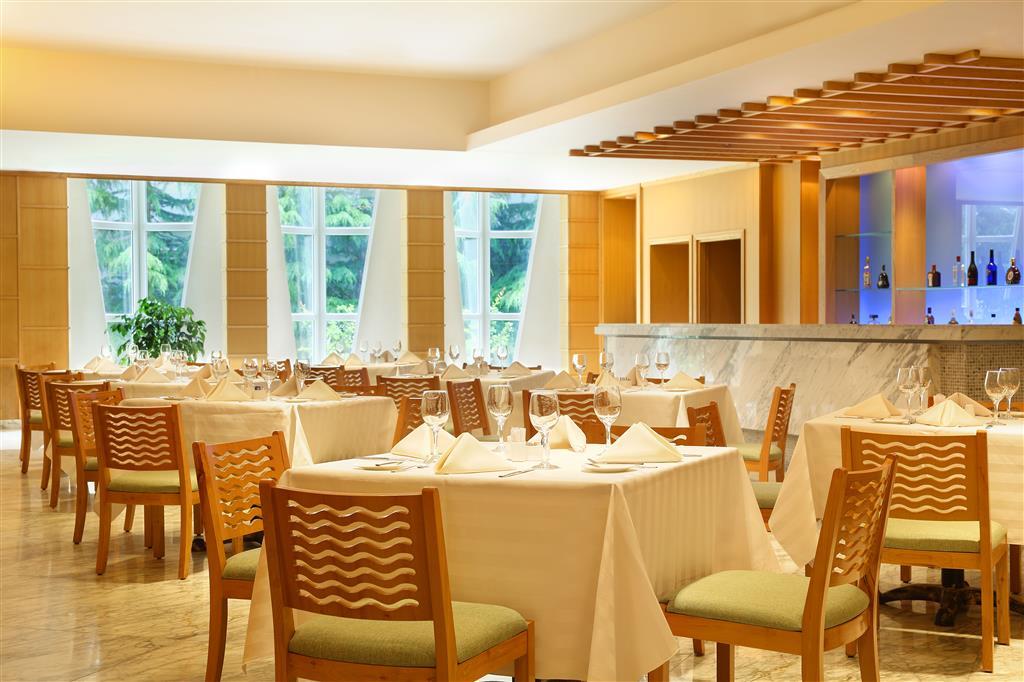 Sheraton Jiuzhaigou Resort Restaurant photo